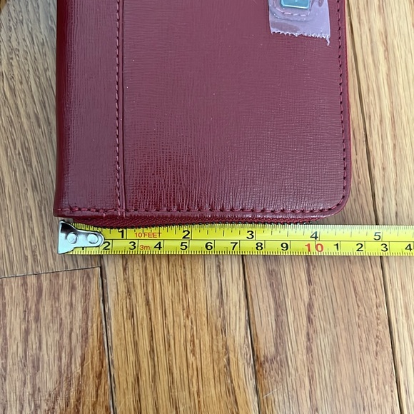 💜HOST PICK💜Kenneth Cole New York Red Leather Wallet with Detachable Wrist Stap - Picture 10 of 10